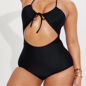 NWT Women’s Fashion Nova Swim suit